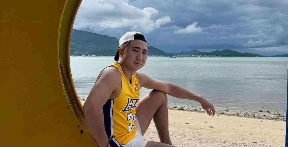 Блогер Қайсар Хамзаға ресми түрде халықаралық іздеу жарияланды