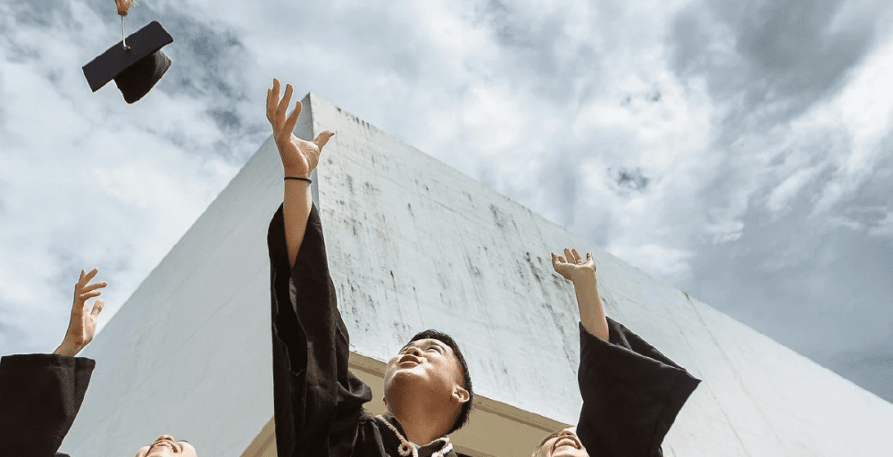 От $8 000 до $20 000 в год приносит в экономику Казахстана один иностранный студент