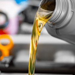 Казахстан перенаправил экспорт нефти из-за атак на КТК