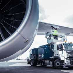 Ақкенженов: авиаотын бағасы бәсекеге қабілетті деңгейге түседі