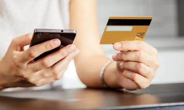 Мобильді аударым: Салық органдары күмәнді операцияларды қалай анықтайды