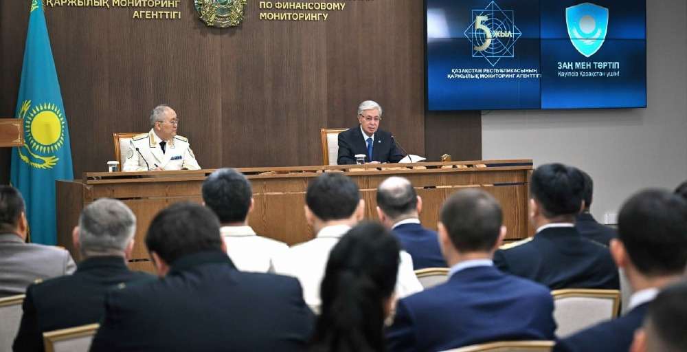 Президент: Банктердің заңсыз, күмәнді операцияларына бақылауды күшейту қажет