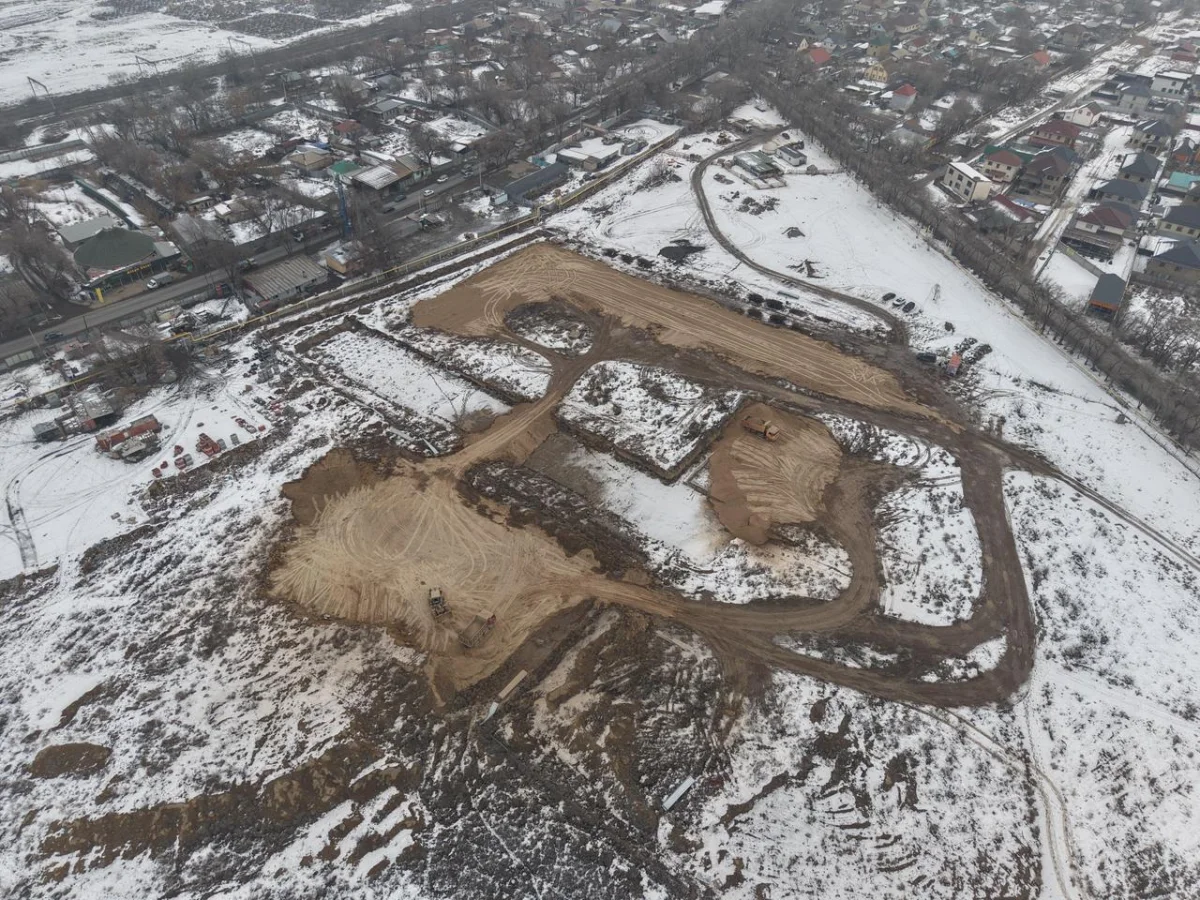 Алматыда «Dostar Deluxe» тұрғын үйі мәжбүрлі түрде бұзылып жатыр