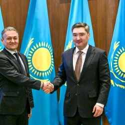 Олжас Бектенов Beeline Kazakhstan-пен цифрлық инфрақұрылымды талқылады