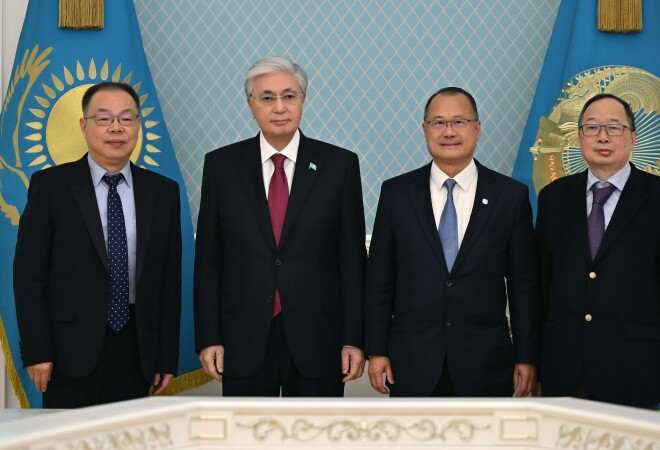 Президент Sunwah Group корпорациясының төрағасымен кездесті