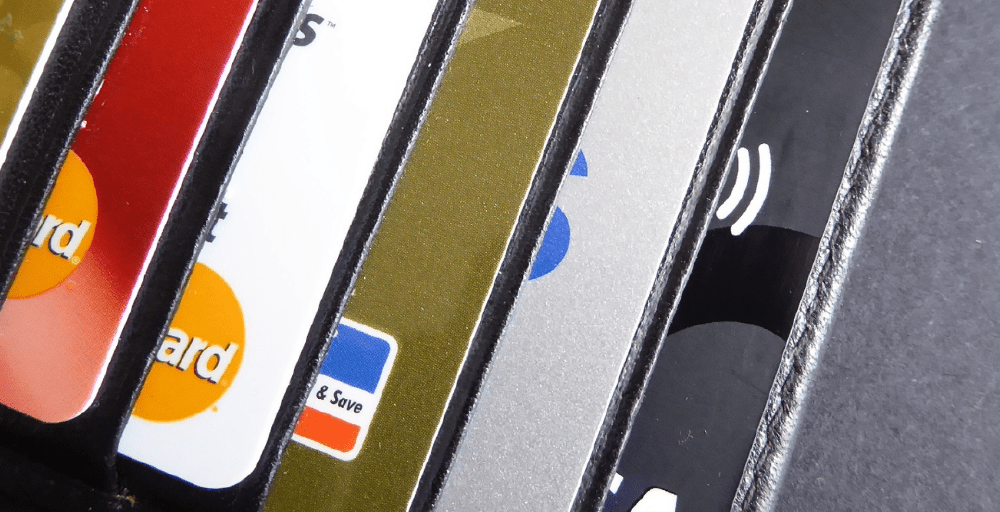 Нацбанк Казахстана сделал срочное предупреждение из-за блокировки банковских карт