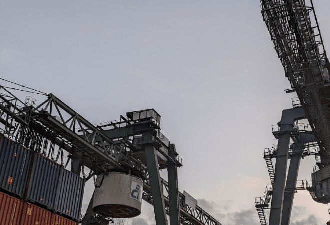 Падение сырьевого экспорта привело к статистическому росту доли переработки