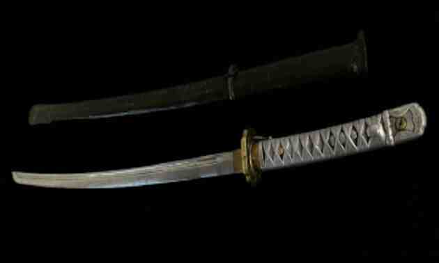  Кәрім Мәсімов қылышы аукционда 3,4 млн теңгеге сатылды