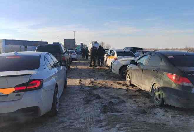 Жансай &ndash; Сагарчин бекетінде көлік кептелісі: кезек 6 шақырымға жетті