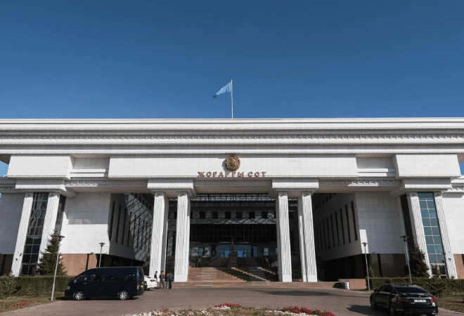 Сенат Жоғарғы соттың үш судьясын қызметінен босатты