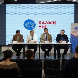 Тәуелсіз бақылаушылардың баспасөз жиыны: Референендум, әділ, шынайы, ашық өтсін!