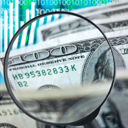 Доллар продолжает падать в Казахстане на фоне подорожания нефти