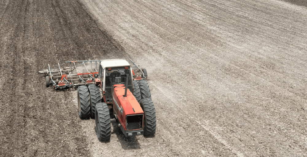 Казахстанским аграриям уже направлено 288 млрд тенге на подготовку к посевной-2026