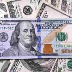 Доллар бағамы 1,5 жыл бұрынғы деңгейге қайта түсті