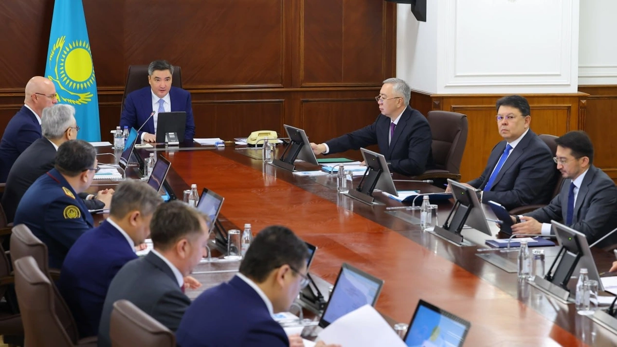 Жаңа Конституцияға сәйкес заңнамалар жаңартылады &ndash; Олжас Бектенов