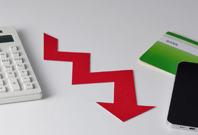 Казахстанские банки теряют десятки миллиардов прибыли второй месяц подряд