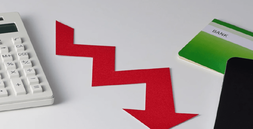 Казахстанские банки теряют десятки миллиардов прибыли второй месяц подряд