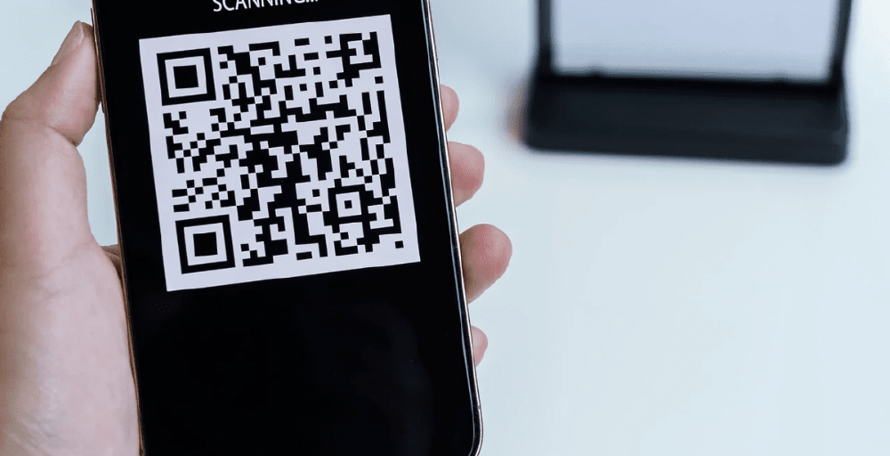 Halyk Bank запустил оплату по QR за границей: где уже работает