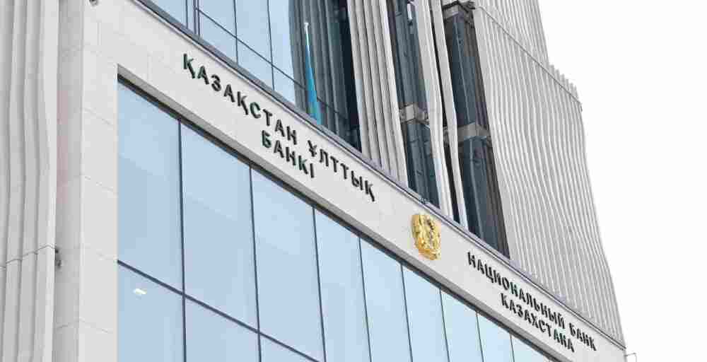 Нацбанк неожиданно вошел в тройку лидеров среди управляющих пенсиями