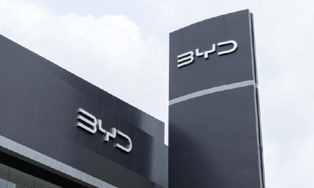 Қытайлық BYD-дің IV тоқсандағы таза пайдасы болжамнан 38%-ға төмен болды 