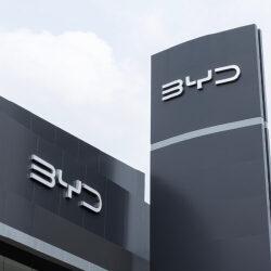 Қытайлық BYD-дің IV тоқсандағы таза пайдасы болжамнан 38%-ға төмен болды 