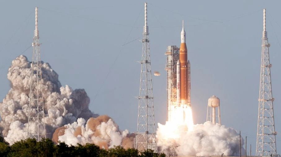 NASA Orion кемесін Айға ұшырды