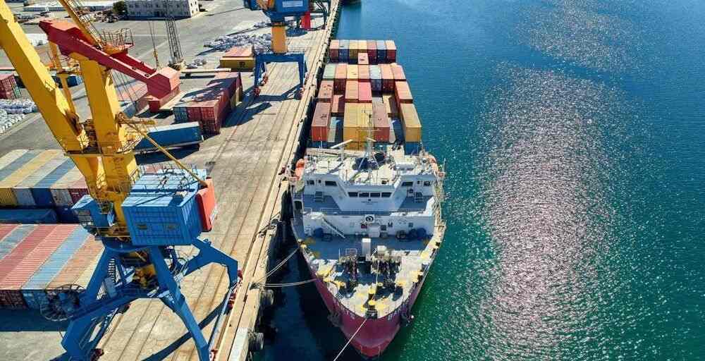 Теңіз флотында оқу және жұмыс істеу үшін грант ұсынылып жатыр