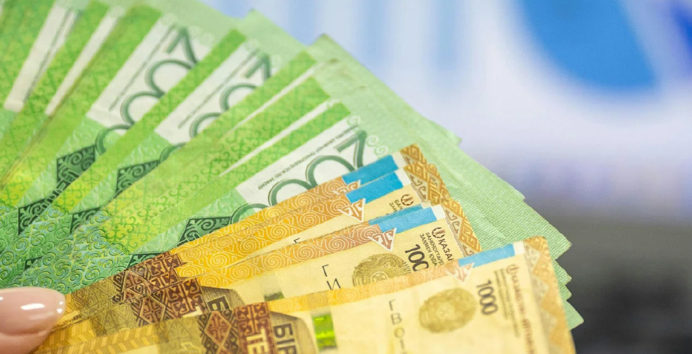 Доходы бюджета Казахстана выросли почти на 17% и превысили план