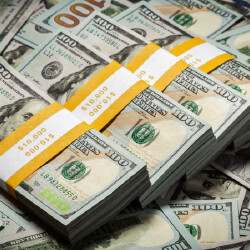 АҚШ доллары 475 теңгеден асты