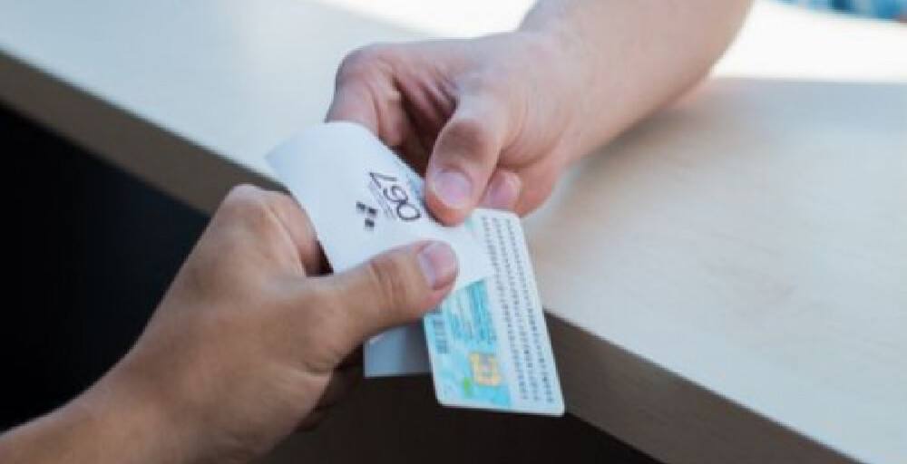 Шетелдіктерге ЖСН беру уақытша тоқтады