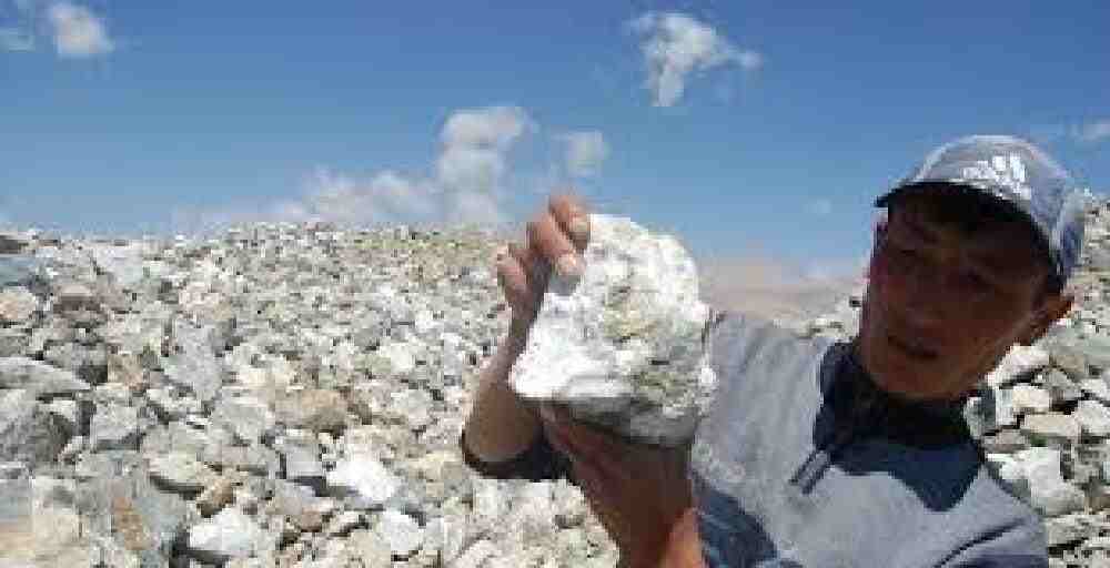 Қырғызстан алтын өндірісінен 900 млн доллардан астам табыс тапты