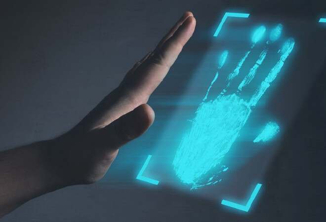 Банки начнут хранить отпечатки ладоней казахстанцев