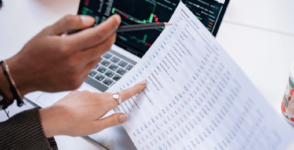 Порядок камерального контроля по банковским данным казахстанцев разъяснили в Минфине