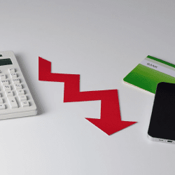 Казахстанские банки теряют миллиарды после повышения налога