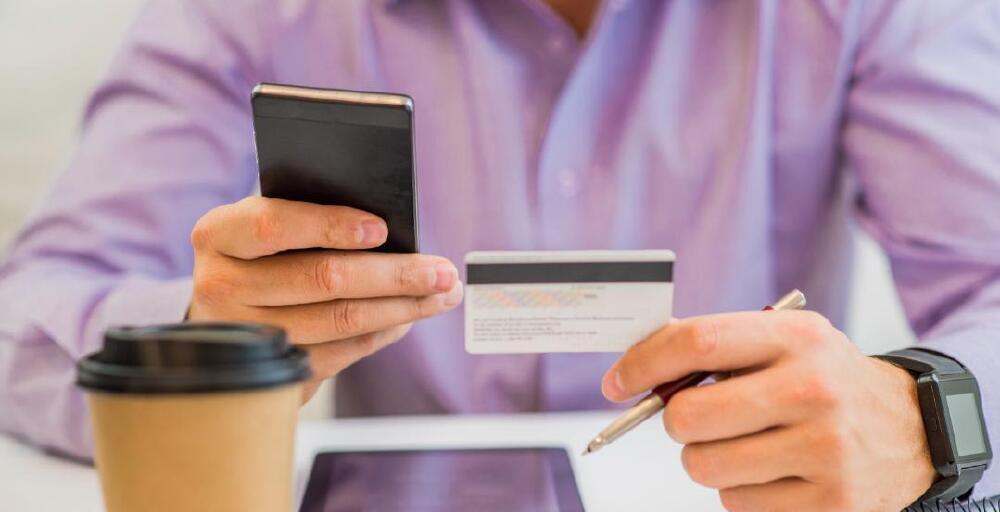 Кредиттік картаны қалай қауіпсіз әрі тиімді пайдалануға болады?