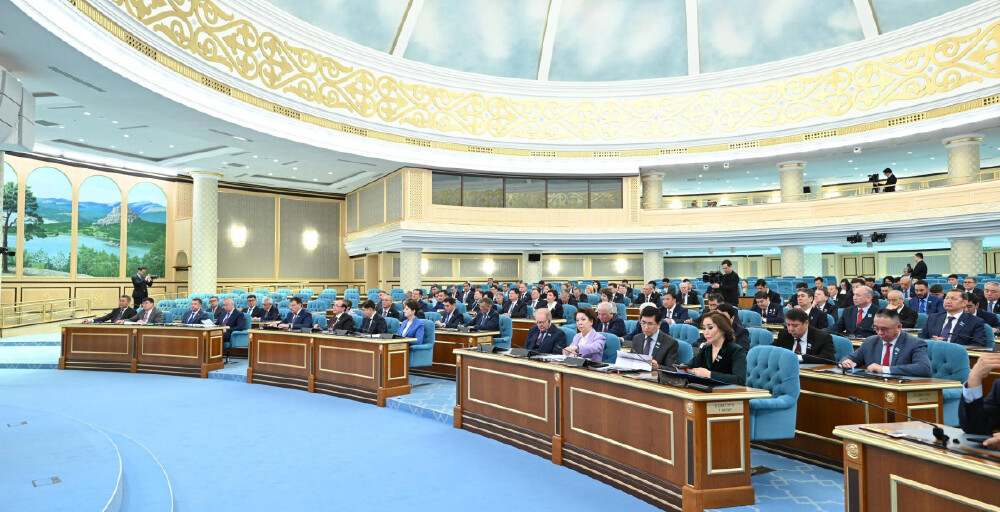 Қазақстанда Халық кеңесі туралы конституциялық заң қабылданды