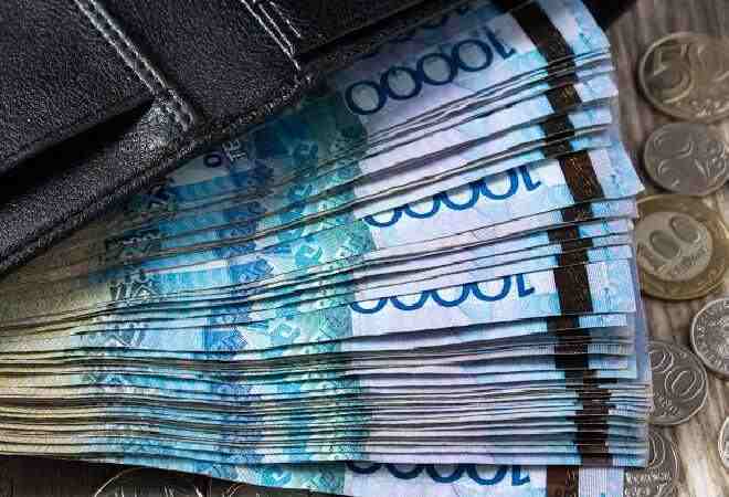 Қазақстандық банктердің табысы триллион теңгеден асты
