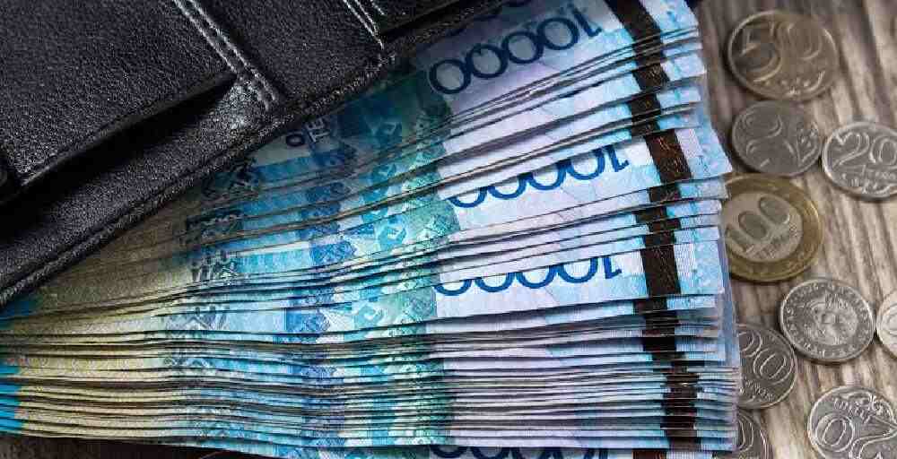 Қазақстандық банктердің табысы триллион теңгеден асты