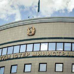 Қазақстан Ауғанстанға 300 тонна гуманитарлық көмек жеткізді