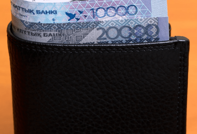 Жумангарин: рост минимальной зарплаты могут заложить в следующий бюджет