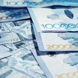 Минфин привлечет около 465 млрд тенге у международных банков