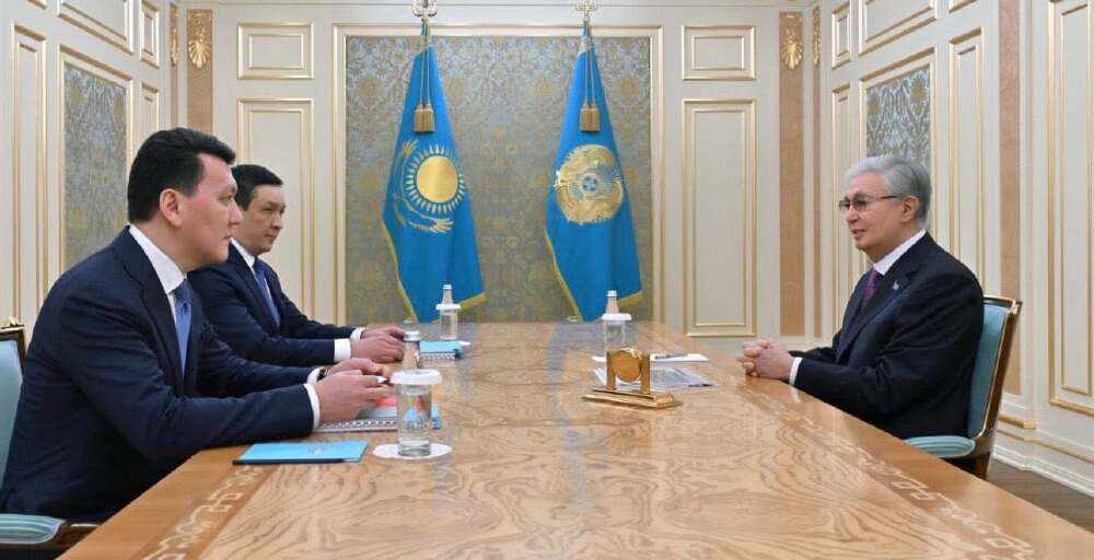 Ерлан Қарин: Әр азаматқа елге қызмет етуден асқан бақыт жоқ