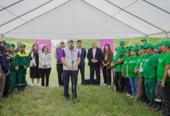 &laquo;Әділет&raquo; партиясы Астанада тұрғындармен кездесіп, сайлауалды бағдарламасын таныстырды