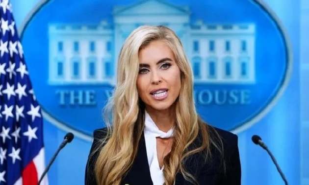 Қызметте бес күн ғана болды: Трамптың баспасөз хатшысы Ақ үйден кетті